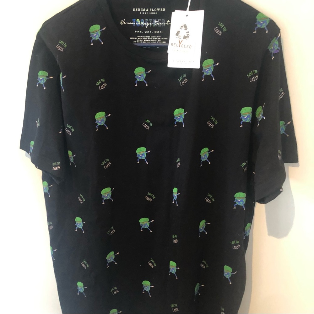 NWT Men’s Denim & Flower Save The Earth Crewneck T Shirt XL Earth Day Recycled